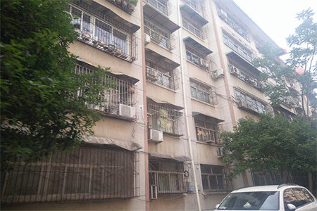 密州长运·玺悦府3室2厅2卫102万133m2出售电梯洋房
